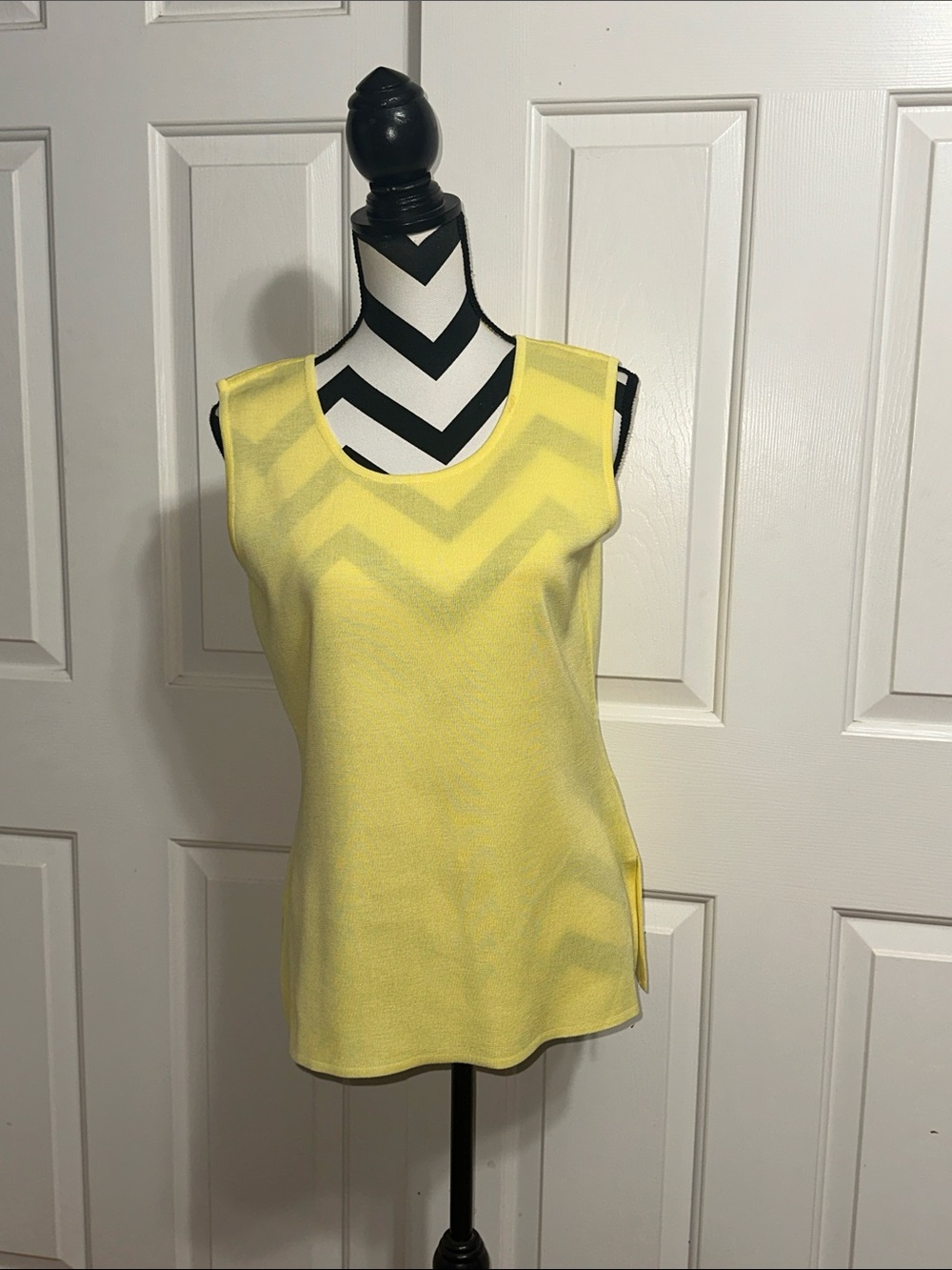 Misook Yellow Knit Sleeveless Tank